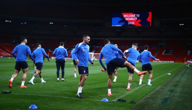 Nations League: Στη σκιά του θανάτου του Μπάλντοκ, η Ελλάδα πάει για την υπέρβαση στο Γουέμπλεϊ κόντρα στην Αγγλία