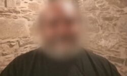 Συγκλονίζει η πρεσβυτέρα που καταγγέλλει κακοποίηση από τον ιερέα σύζυγό της – «Με έβαλες στο χώμα κάτω και πήγες να με σκοτώσεις»