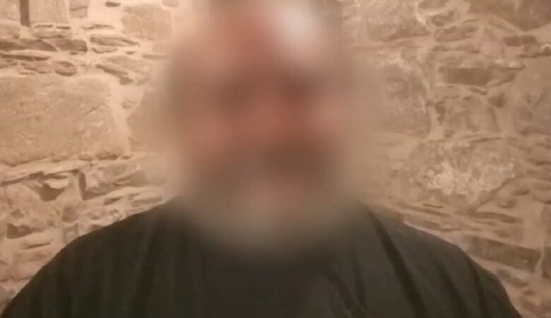 Συγκλονίζει η πρεσβυτέρα που καταγγέλλει κακοποίηση από τον ιερέα σύζυγό της – «Με έβαλες στο χώμα κάτω και πήγες να με σκοτώσεις»