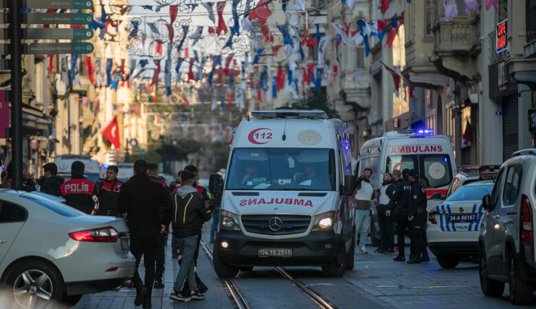 Τουρκία: Τραγικό τροχαίο – Έξι άνθρωποι σκοτώθηκαν, 25 τραυματίστηκαν σε δυστύχημα με λεωφορείο