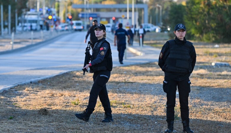 Ταυτοποιήθηκε ο ένας δράστης της επίθεσης στην Άγκυρα – «Ο προδότης αναγνωρίστηκε ως Αλί Ορέκ, με την κωδική ονομασία “Ρότζερ”, μέλος του PKK»