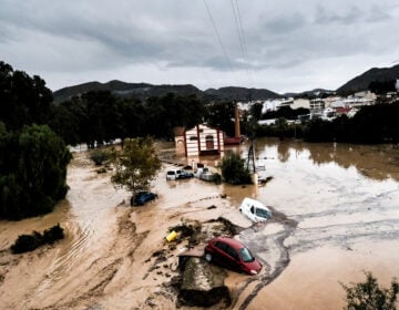 Με μεγαλύτερη συχνότητα θα εμφανίζονται φαινόμενα όπως οι πλημμύρες στη Βαλένθια και  στην Ελλάδα προειδοποιούν οι επιστήμονες