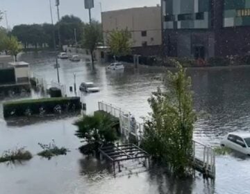 Συναγερμός στη Βαρκελώνη για τις καταρρακτώδεις βροχές – Πλημμύρισαν δρόμοι και το αεροδρόμιο El Prat