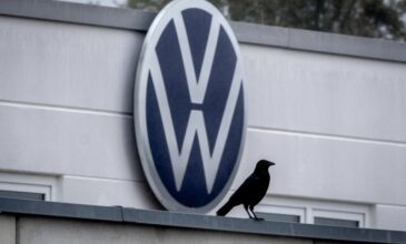 Η VW καταργεί και τα «επετειακά» μπόνους των εργαζομένων που συμπληρώνουν 25 και 35 έτη απασχόλησης