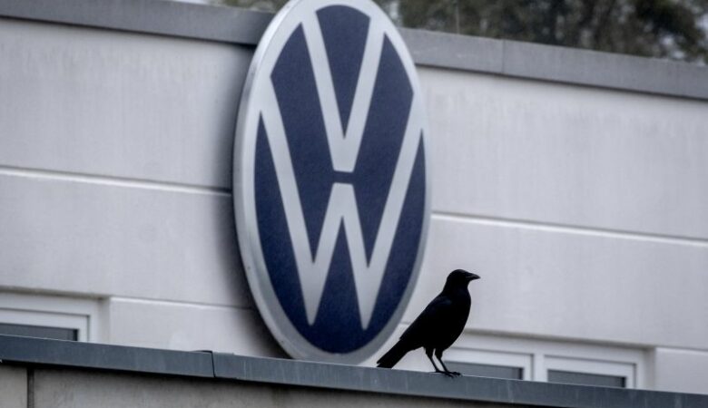 Η VW καταργεί και τα «επετειακά» μπόνους των εργαζομένων που συμπληρώνουν 25 και 35 έτη απασχόλησης