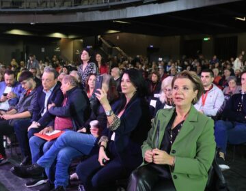 ΣΥΡΙΖΑ: Με ομιλίες συνέδρων συνεχίζονται οι εργασίες – Αιχμές για όσους φεύγουν από το κόμμα