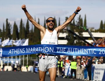 Ο Χαράλαμπος Πιτσώλης νικητής στον 41ο Αυθεντικό Μαραθώνιο