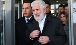 Πέτρος Φιλιππίδης: «Την άρπαξε από το σβέρκο με βία και της έφερε το κεφάλι της στα γεννητικά του όργανα»