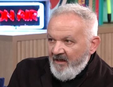 Χρήστος Θηβαίος: «Ο πατέρας μου ήταν και τενόρος, έψαχνε ευκαιρία να μου πει ότι είμαι φάλτσος»