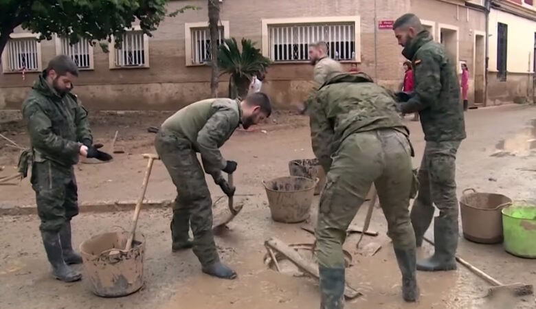 Ισπανία: Σε κόκκινο συναγερμό ξανά για νέες βροχοπτώσεις οι παράκτιες περιοχές της Βαλένθια