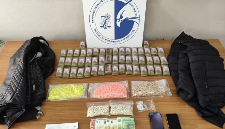 Επιχείρησαν να εισάγουν αεροπορικώς 5 κιλά κάνναβη και πάνω από 3.500 ναρκωτικά χάπια