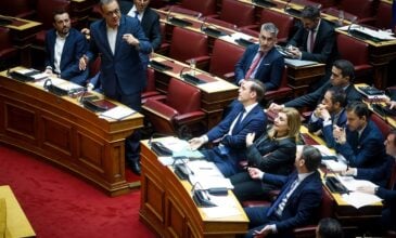 Τα προνόμια που χάνει ο ΣΥΡΙΖΑ και κερδίζει το ΠΑΣΟΚ ως αξιωματική αντιπολίτευση