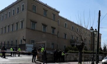 Καταγγελίες-φρίκη για τον αστυνομικό της Βουλής: Έβαζε τον γιο του να κακοποιεί τις αδελφές του – Προσπάθησε να αυτοκτονήσει ένα από τα παιδιά