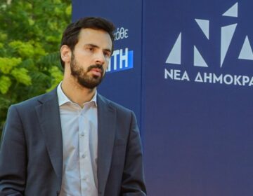 Ρωμανός για ΠΑΣΟΚ: «Οι παλινωδίες του πράσινου ΣΥΡΙΖΑ δεν έχουν τελειωμό»