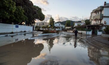 Επιμένει η κακοκαιρία Bora: Πού προβλέπονται ισχυρές βροχές και καταιγίδες σήμερα – «Βούλιαξαν» Ρόδος και Λήμνος