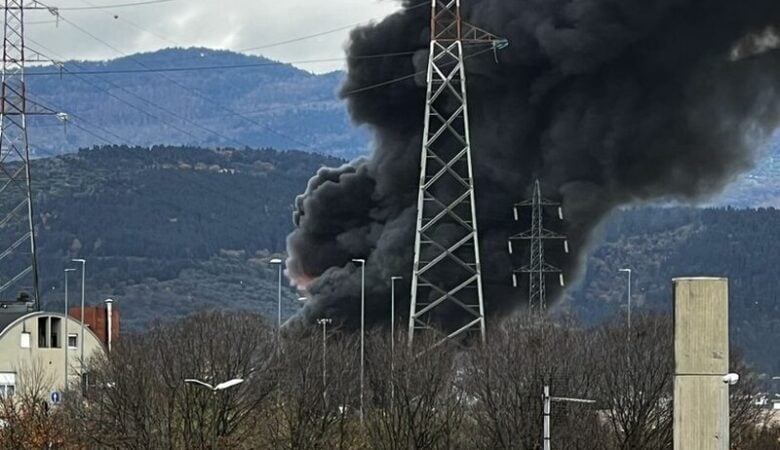 Αιματηρή έκρηξη σε διυλιστήριο κοντά στην Φλωρεντία – Ένας νεκρός και επτά τραυματίες