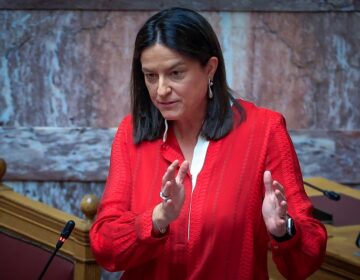 Κεραμέως: Νέες αυξήσεις σε μισθούς, συντάξεις και περαιτέρω μείωση στις ασφαλιστικές εισφορές τον Ιανουάριο