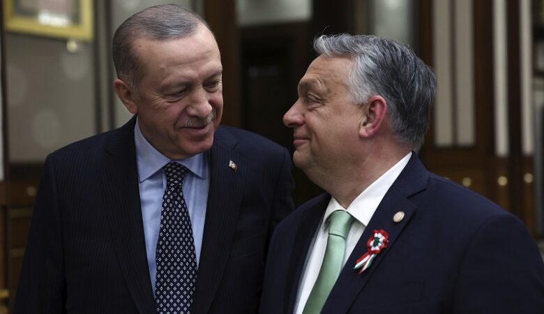 Στην Τουρκία προκειμένου να συζητήσει με τον Ερντογάν για την Ουκρανία ο Βίκτορ Ορμπάν