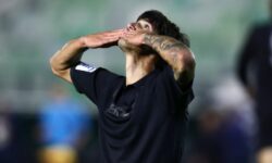 Super League: Η ουραγός Καλλιθέα έριξε σε… γκέλα τον Ολυμπιακό στο 90’+2 – Δείτε τα highlights