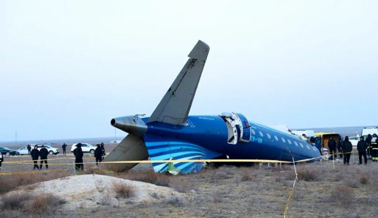 Το αεροπλάνο της Azerbaijan Airlines που συνετρίβη στο Καζακστάν «δέχθηκε εξωτερική φυσική και τεχνική επέμβαση»