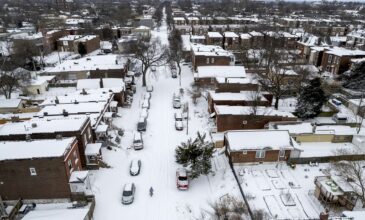 Τουλάχιστον πέντε νεκροί από τη σφοδρή κακοκαιρία που πλήττει τις κεντρικές και ανατολικές Ηνωμένες Πολιτείες