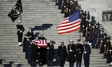 Με τιμές η κηδεία του Τζίμι Κάρτερ στην Ουάσινγκτον παρουσία του Τραμπ και πέντε πρώην προέδρων