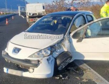 Οδηγός ένιωσε ξαφνική αδιαθεσία και έπεσε στο στηθαίο στην εθνική οδό Αθηνών-Λαμίας