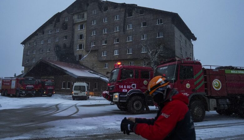 Στη φυλακή 19 άτομα για την πολύνεκρη τραγωδία μετά από φωτιά σε ξενοδοχείο χιονοδρομικού κέντρου