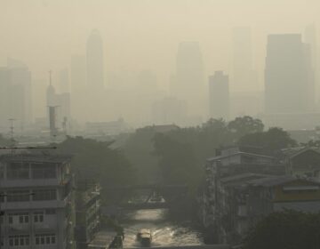 Έκλεισαν 352 σχολεία στην Μπανγκόκ λόγω της μόλυνσης του αέρα