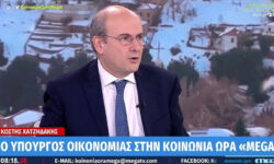 Χατζηδάκης: «Μειώσαμε σε πολλές υπηρεσίες τον ΦΠΑ, εκκρεμούν κι άλλες»