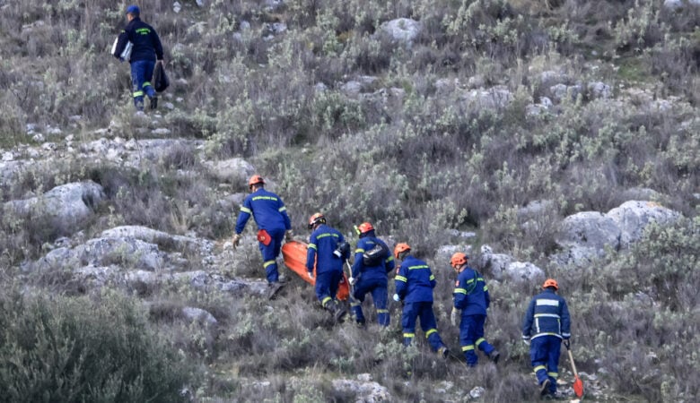 Τραγικό τέλος στην υπόθεση του Βασίλη Καλογήρου: Η ανάρτηση της μητέρας του που αφήνει υπόνοιες – Το χρονικό της εξαφάνισης του