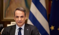 Μητσοτάκης στο Bloomberg: Δεν μπορεί να υπάρξει λύση για την Ουκρανία χωρίς την Ουκρανία