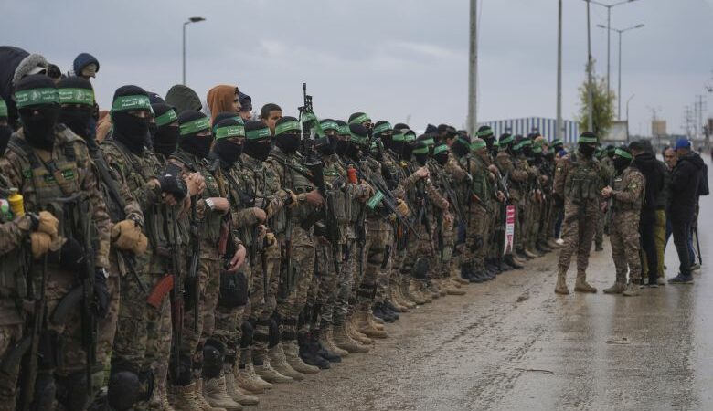 Η Χαμάς καλεί να αρχίσουν αμέσως οι συνομιλίες για την β’ φάση εκεχειρίας στην Γάζα