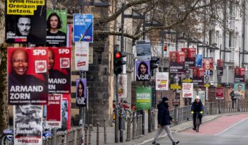 Η ώρα της κάλπης στην Γερμανία – Στις 19:00 τα exit polls των κρίσιμων εκλογών