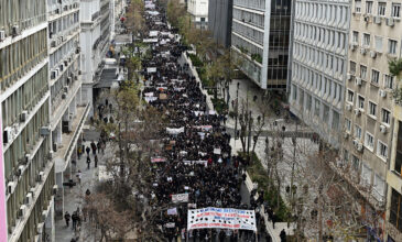 Απεργία 28ης Φεβρουαρίου για την τραγική επέτειο δύο ετών από το δυστύχημα στα Τέμπη: Ποιοι συμμετέχουν, τι θα γίνει με τα ΜΜΜ