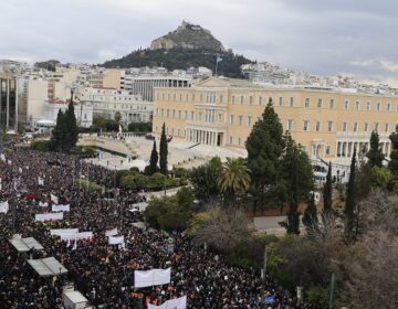 Μεγάλο πλήθος στα συλλαλητήρια για τα Τέμπη σε Αθήνα, Θεσσαλονίκη και Πάτρα