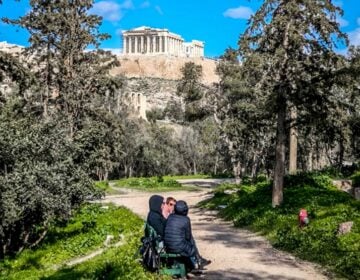 Ανοιξιάτικος καιρός με ηλιοφάνεια και άνοδο της θερμοκρασίας σήμερα Πέμπτη