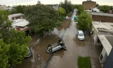 Τουλάχιστον 13 νεκροί από τις καταρρακτώδεις βροχές στην Αργεντινή