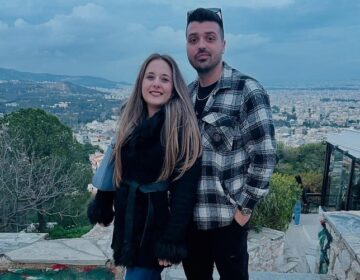 Θρήνος στο Βόλο για το νεκρό νιόπαντρο ζευγάρι σε τροχαίο
