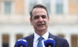 Μητσοτάκης: «Να διδαχθούμε από τους θριάμβους μας, αλλά και από τις καταστροφές»