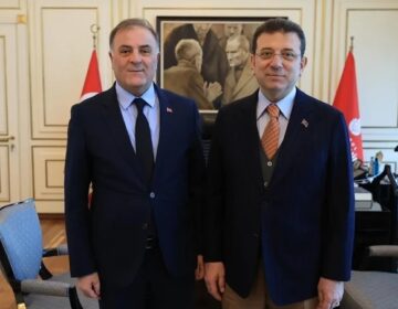 Τουρκία: Με 177 ψήφους της αντιπολίτευσης, ο Νούρι Ασλάν εξελέγη προσωρινός δήμαρχος Κωνσταντινούπολης