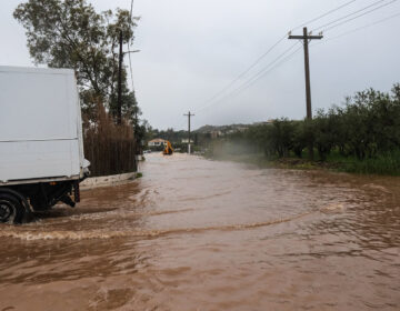 Πολλά προβλήματα σε περιοχές της Ηλείας από το κύμα κακοκαιρίας
