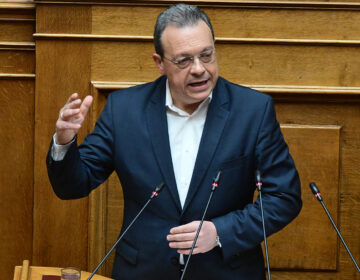 Φάμελλος σε Μητσοτάκη: «Δεν σας έχουμε εμπιστοσύνη ούτε στο θέμα της άμυνας»