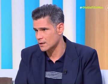 Σοκάρει ο Δημήτρης Ουγγαρέζος: «Πηγαίνω στη θυρίδα που έχω τα πράγματά της και μυρίζω τη μαμά μου»