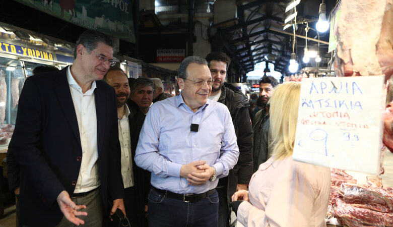 Φάμελλος: Η κυβέρνηση έχει μετατρέψει το πασχαλιάτικο τραπέζι σε πολυτέλεια