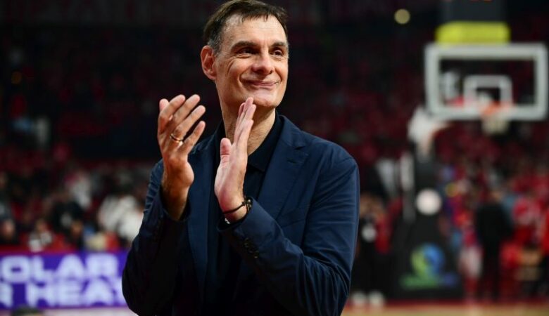 Η ομιλία Μπαρτζώκα στα αποδυτήρια μετά το ΟΣΦΠ – Ρεάλ: «Μου αρέσει που δεν θέλατε να πανηγυρίσετε»