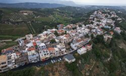 Νέος έλεγχος με drone για τις ρηγματώσεις στις Βούτες Ηρακλείου
