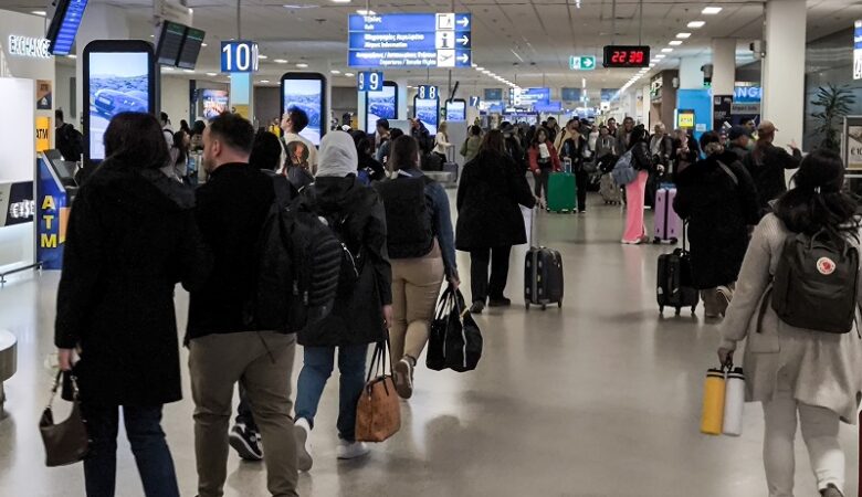 Αυξήθηκαν κατά 4,8% οι διεθνείς αεροπορικές αφίξεις στην Ελλάδα το πρώτο τρίμηνο 2025