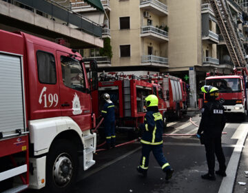 Πυρκαγιά σε διαμέρισμα στους Αμπελόκηπους – Απεγκλωβίστηκε μία ηλικιωμένη
