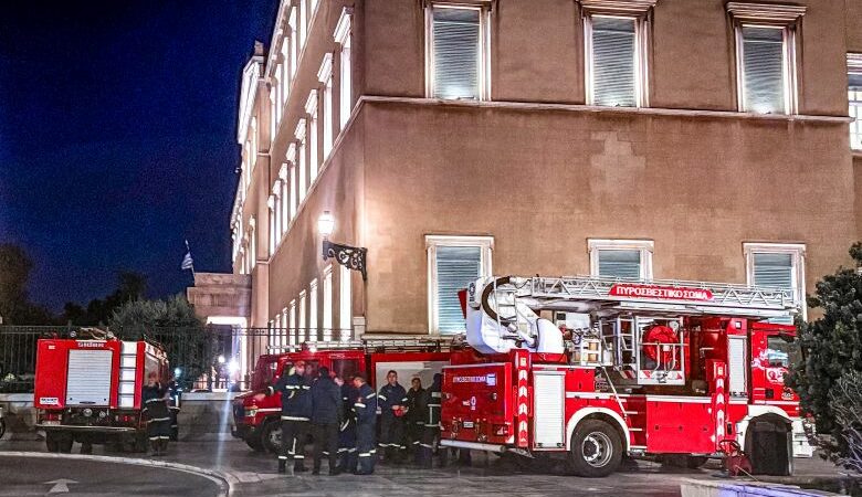 Με μήνυμα στο 112 προειδοποίησαν για βόμβα στη Βουλή
